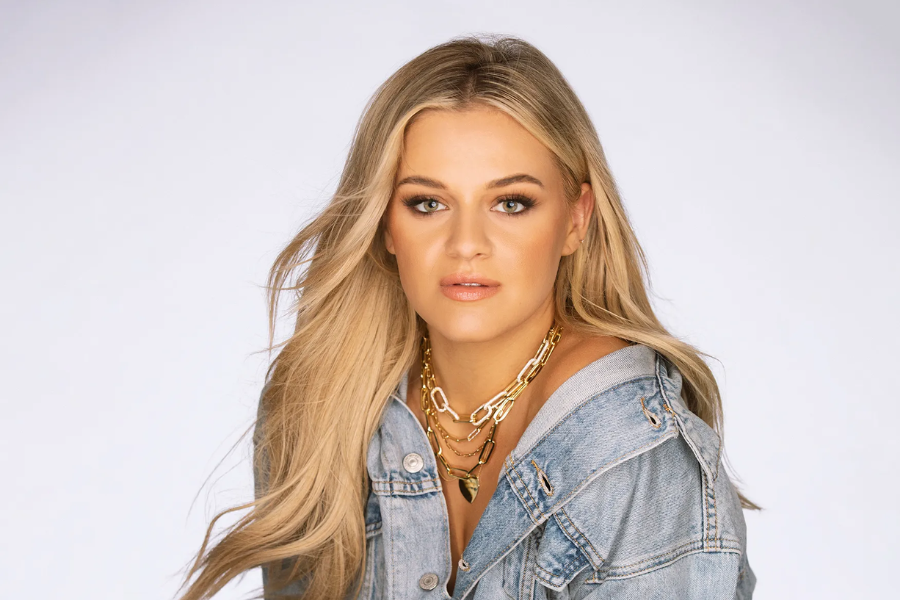 Kelsea Ballerini Physical Appearence